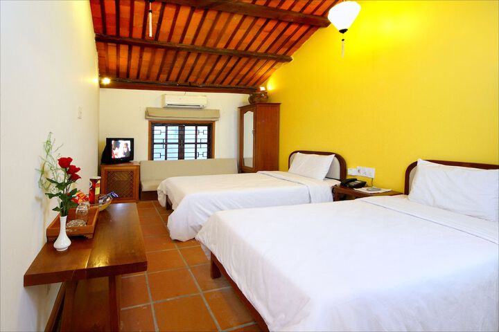 Room 4 of 119