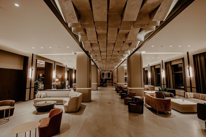 Entrance & Lobby