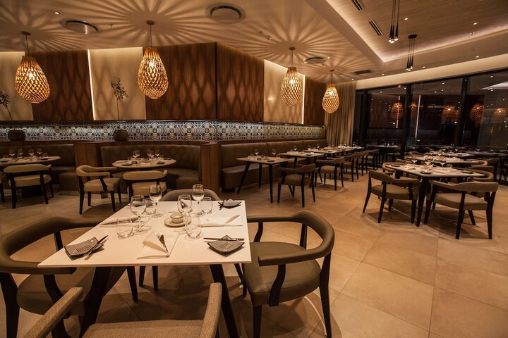 Dining 207 of 309