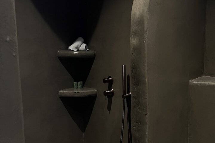 Room 75 of 86