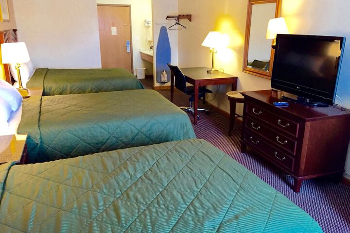 Room 14 of 16