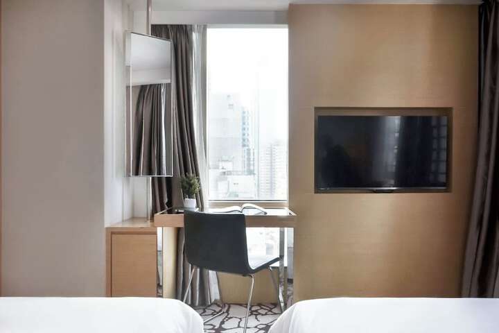 Room 7 of 39
