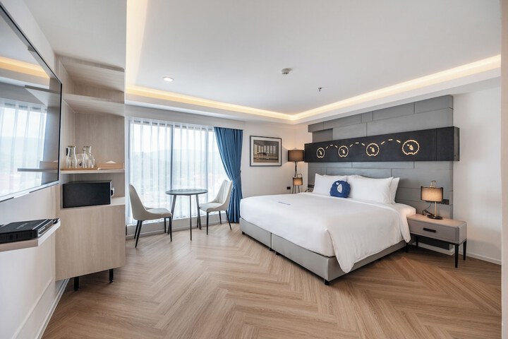 Room 16 of 39