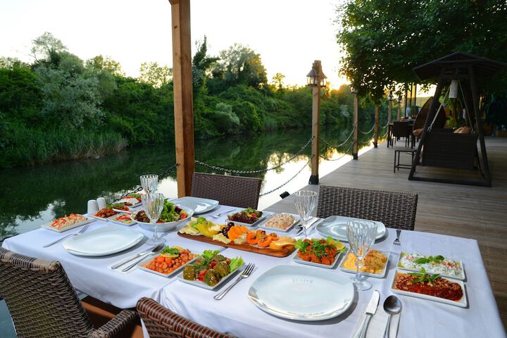 Dining 130 of 156