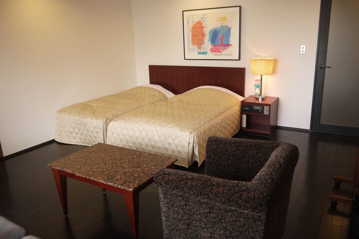 Room 19 of 43
