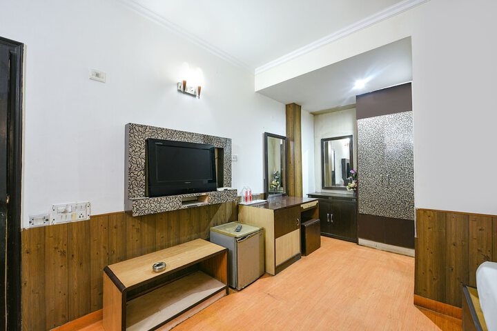 Room 14 of 31