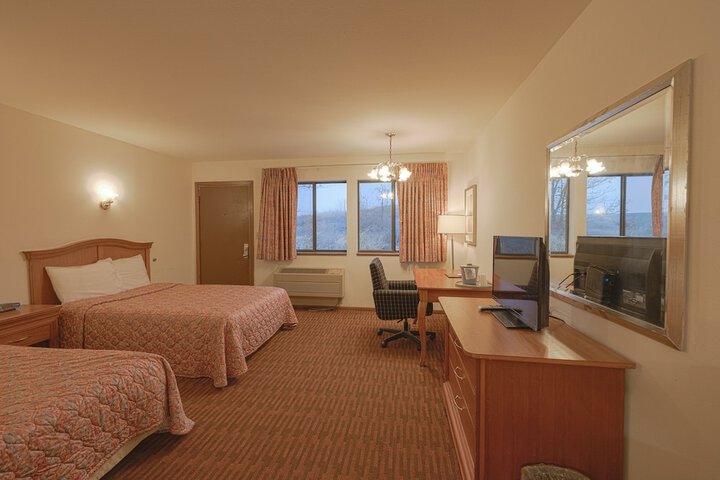 1 King Bed (8 of 22)