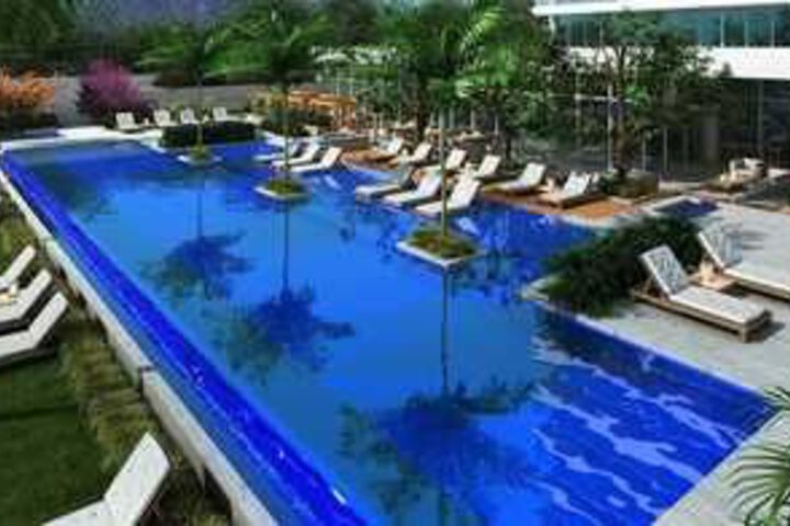 Pool 38 of 48