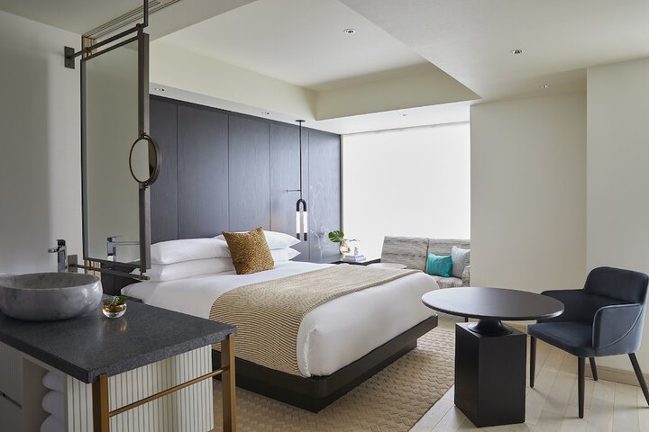 Room 48 of 163