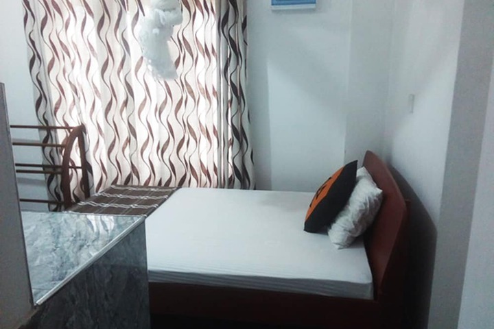 Room 22 of 49