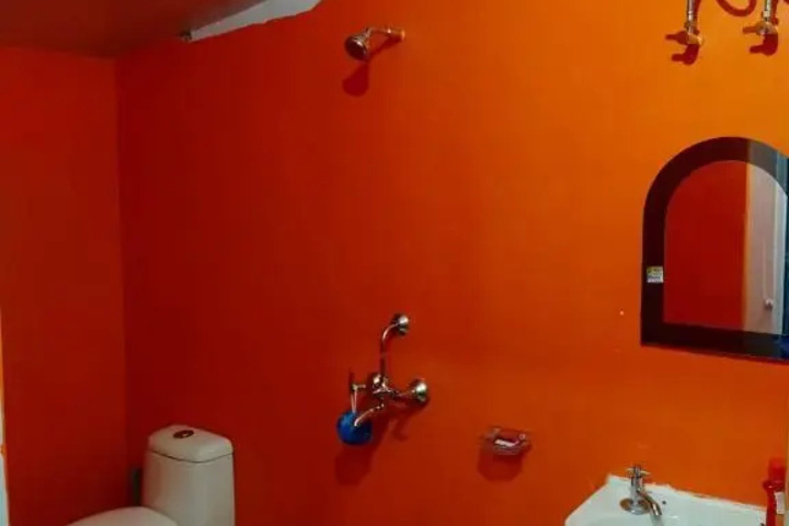 Room 6 of 6