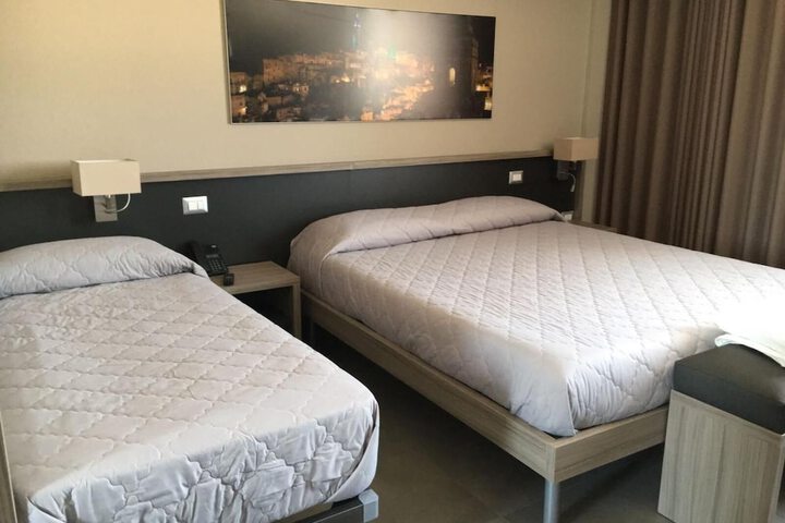 Room 11 of 60