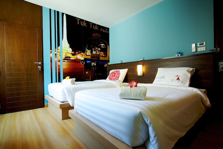 Room 15 of 34