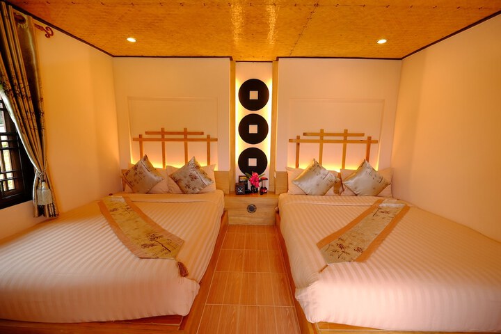 Room 8 of 65