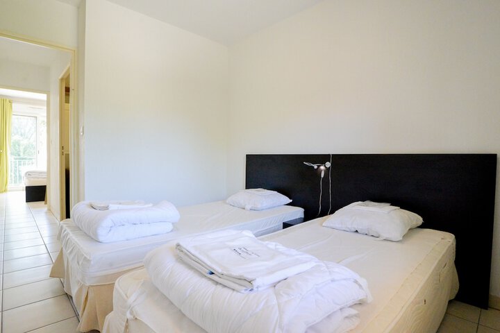 Room 15 of 87