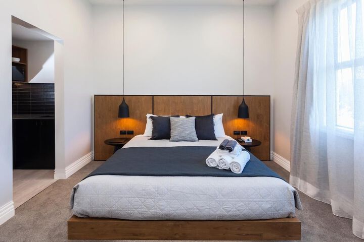 Room 6 of 29