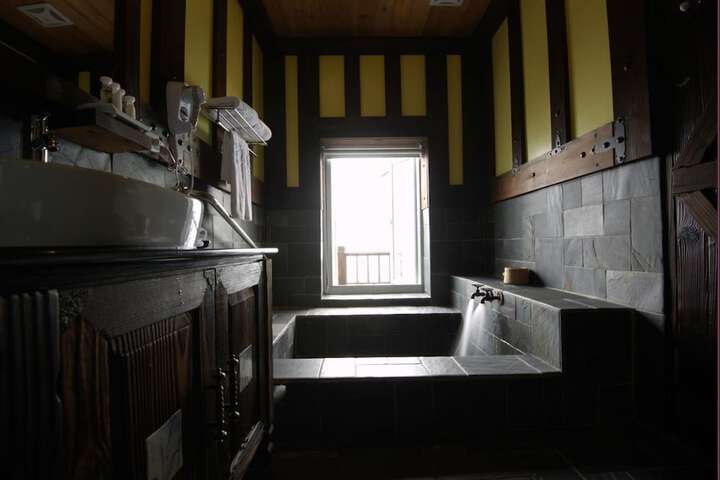 Room 19 of 31