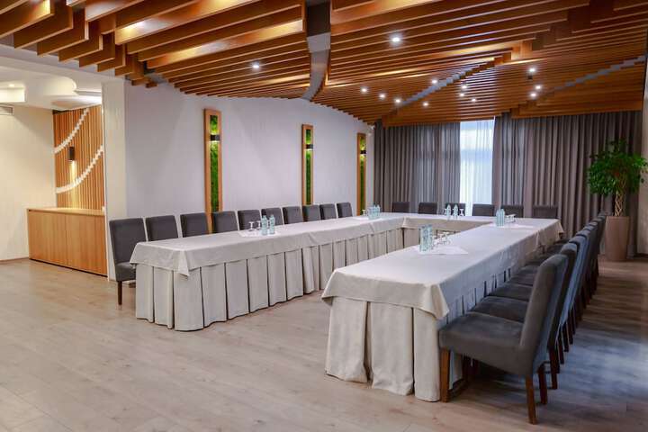 Meeting 33 of 40