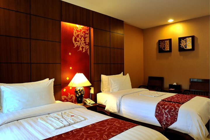Room 20 of 106