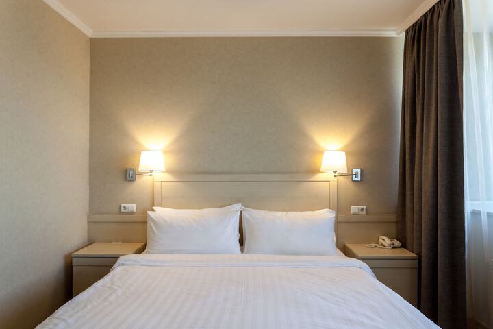 Room 10 of 47