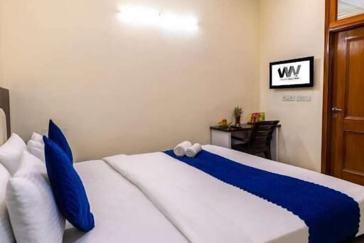 Room 15 of 20