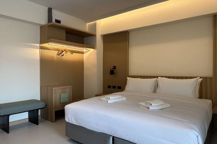 Room 10 of 46