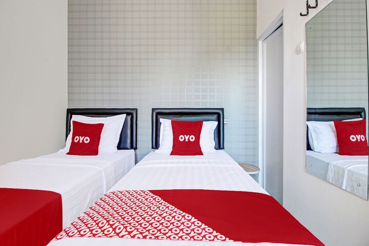 Room 27 of 36