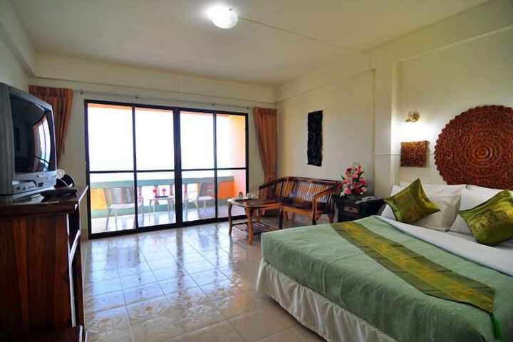 Room 14 of 75