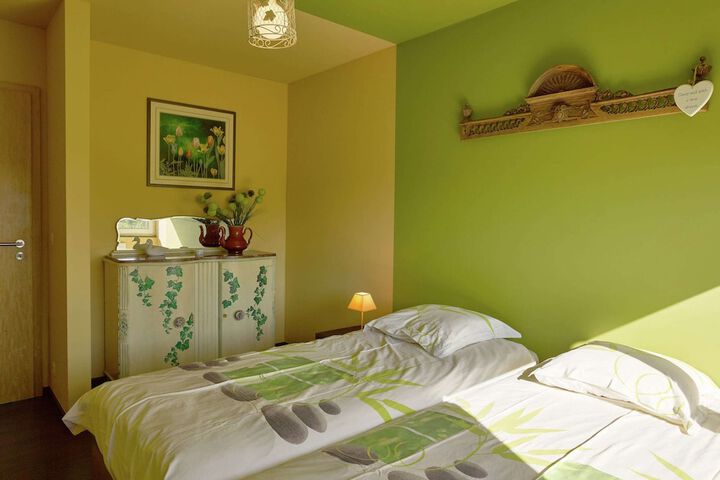 Room 5 of 39