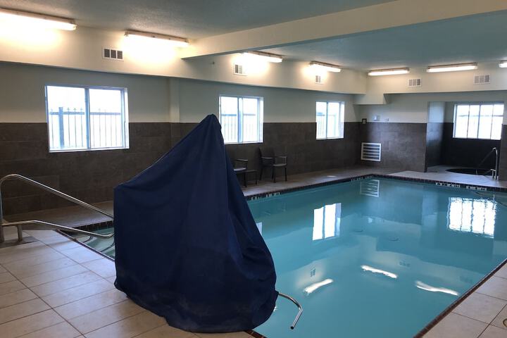 Pools & Facilities