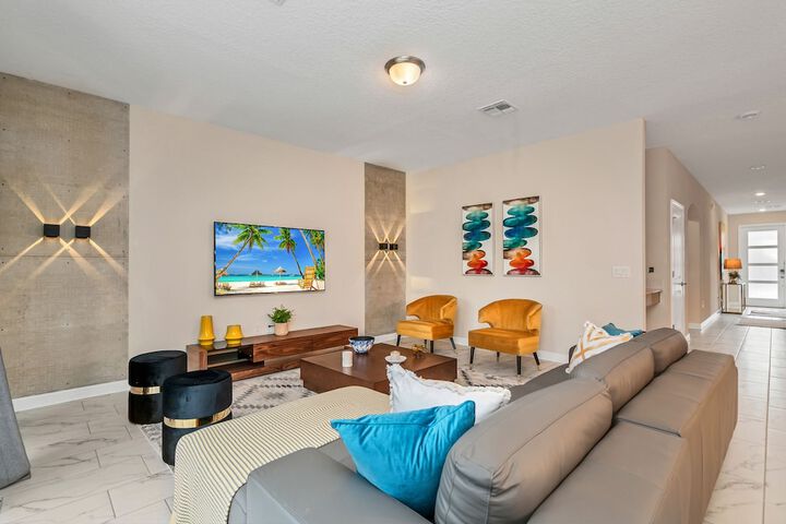 Room 2 of 46
