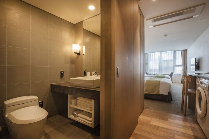 Hotel 2 of 61