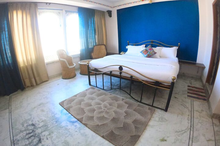 Room 22 of 56