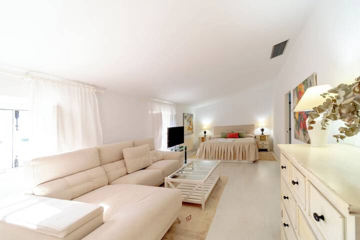 Room 19 of 123