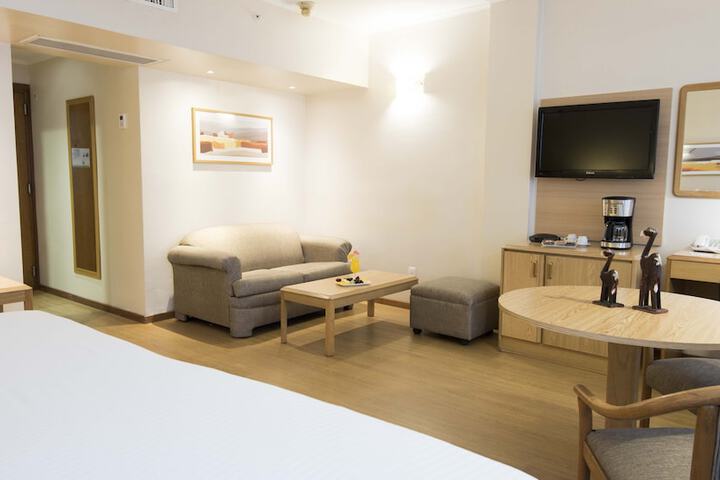 Room 43 of 125