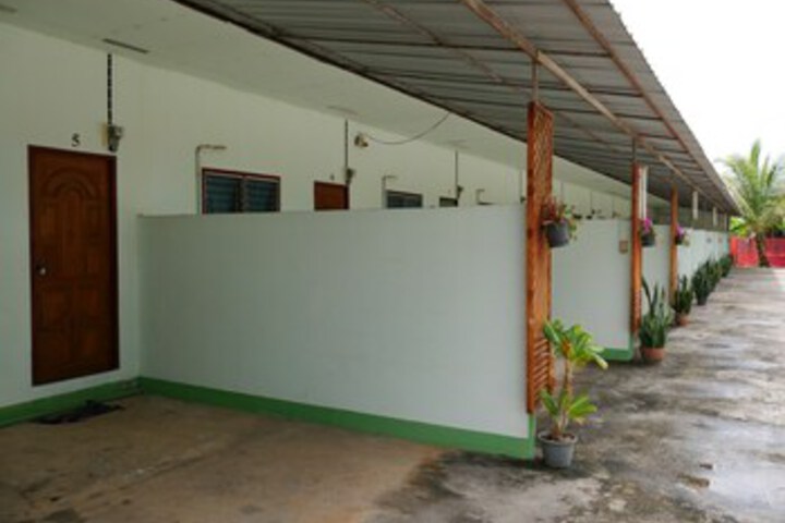 Property Grounds 8 of 16