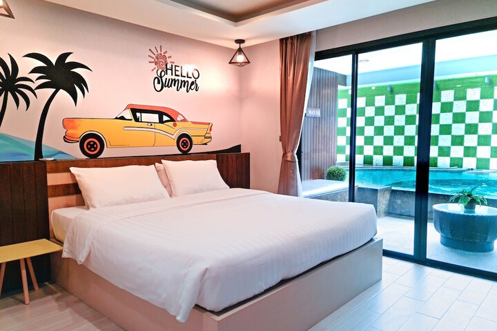 Room 17 of 82