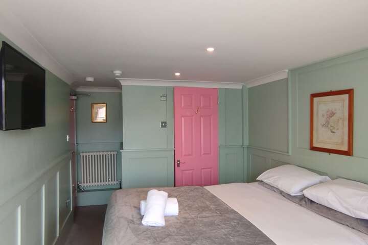 Room 14 of 52