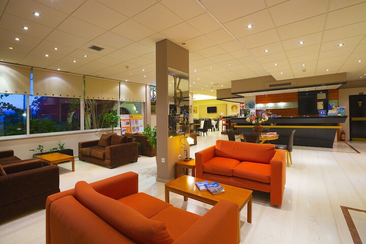 Guest Lobby
