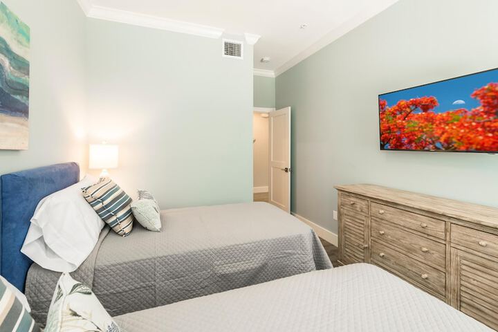 Room 5 of 46