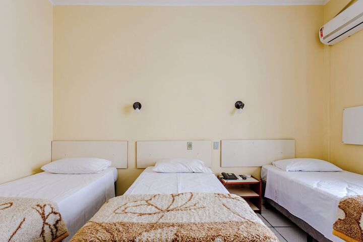 Room 29 of 80