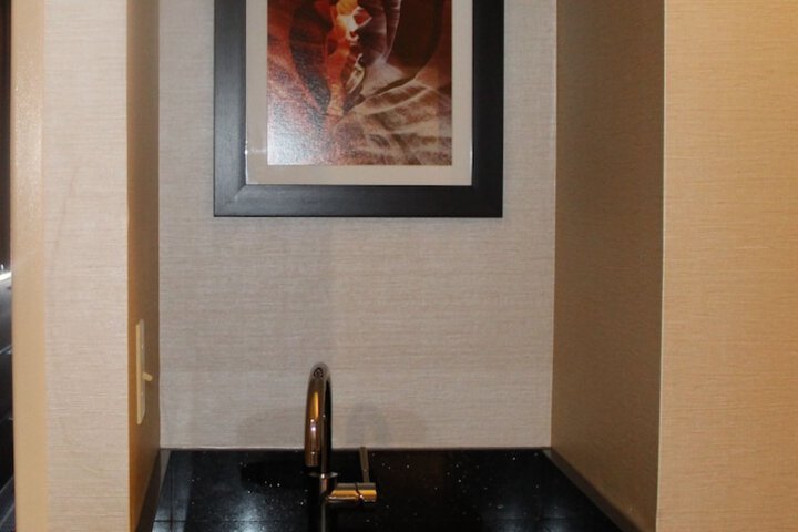 Minibar