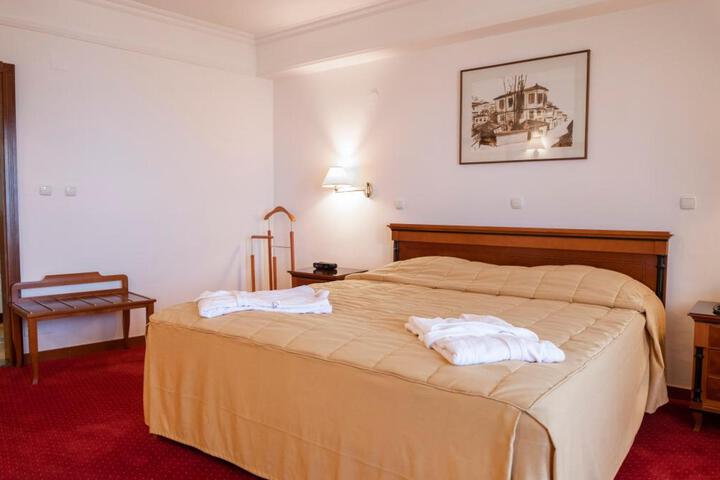 Room 20 of 96