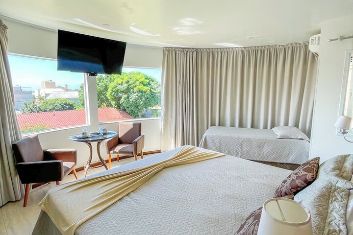 Room 9 of 25