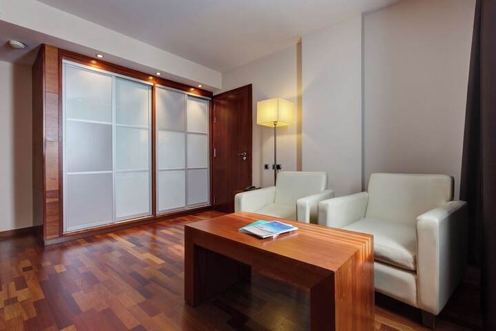 Room 18 of 64