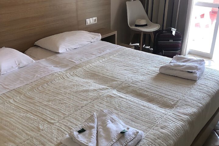 Room 3 of 19