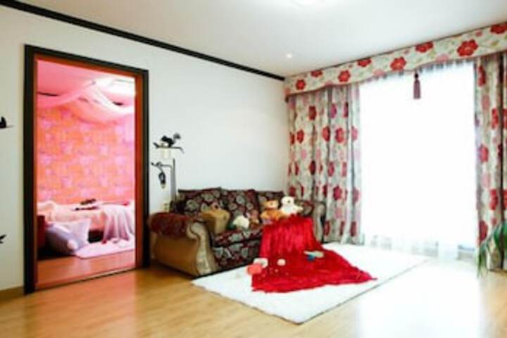 Room 50 of 82
