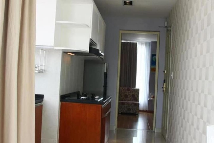 Room 16 of 42