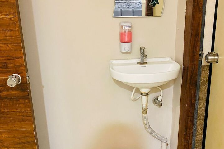 Room 14 of 14