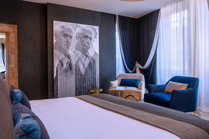 Room 22 of 80
